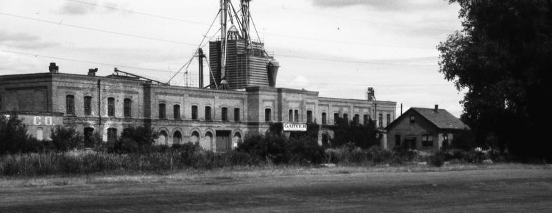 Garver Feed Mill exterior, 1980s