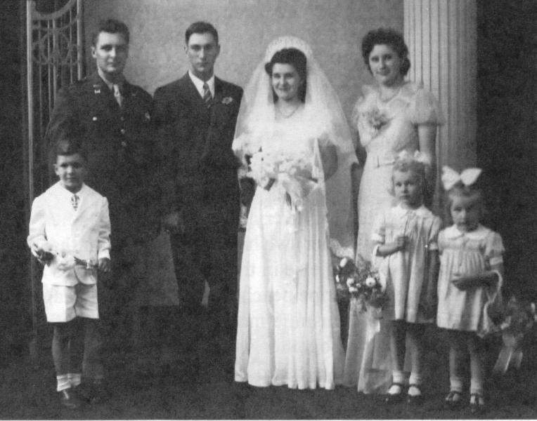 Gale and Zona VandeBerg wedding day, 1943